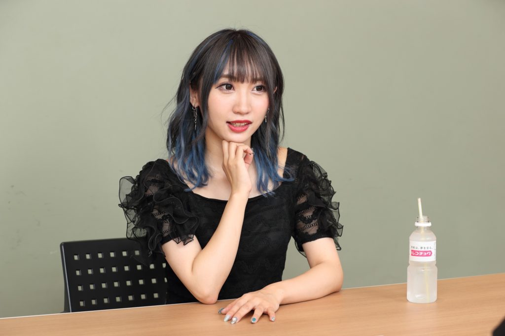 シイナナルミ