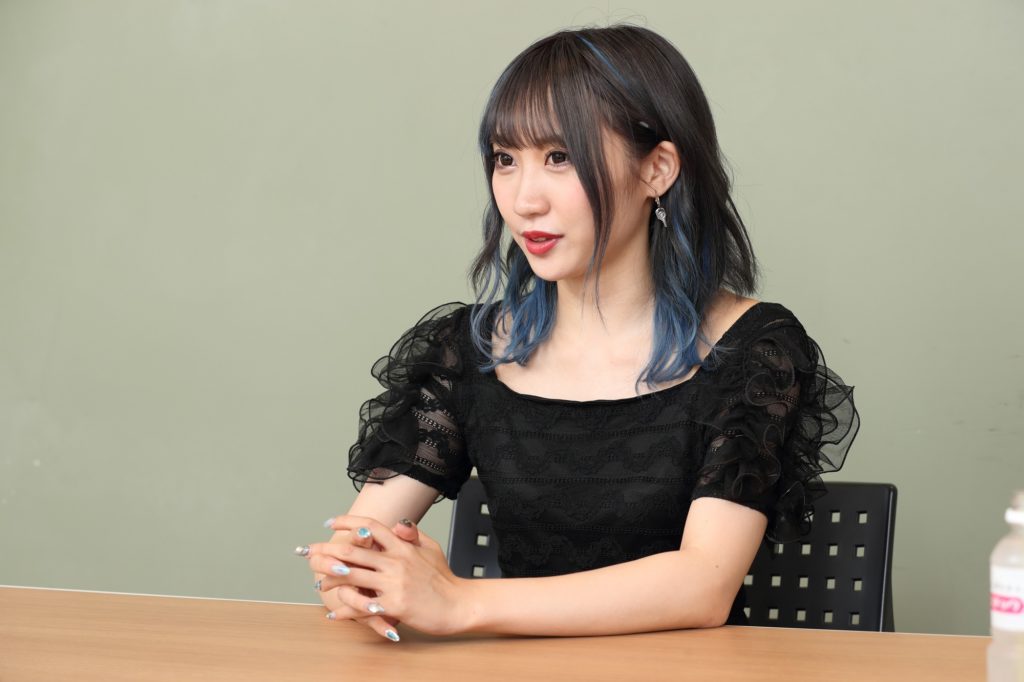 シイナナルミ