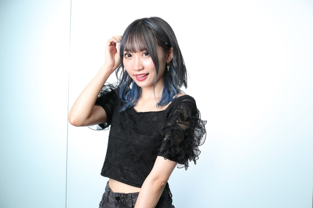 シイナナルミ
