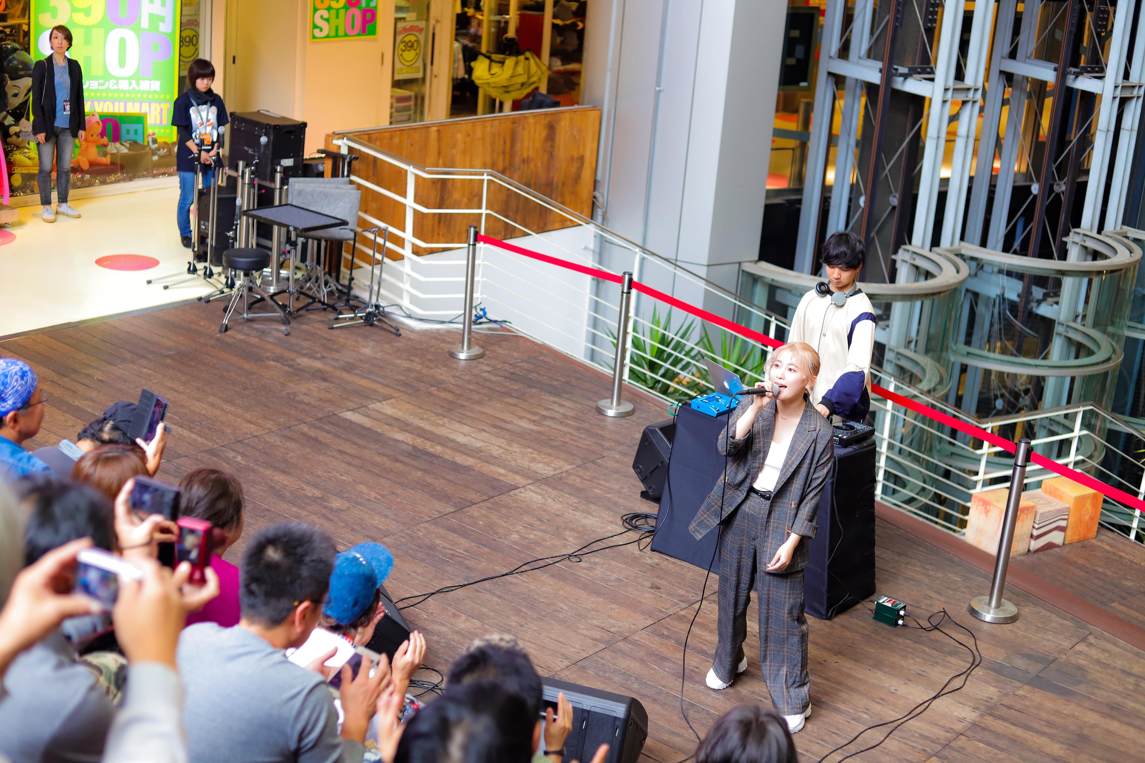 相谷レイナ「OPENING FLASH！」